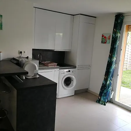 Lovely & Garden - Pres Des Plages Apartment