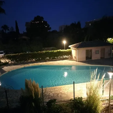 Lovely & Garden - Pres Des Plages Апартаменты *